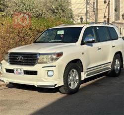 تۆیۆتا لاند کروزەر